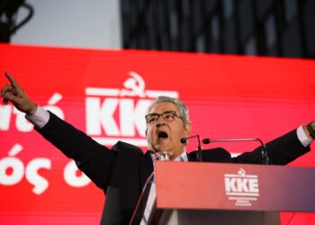 ΚΚΕ: «Μόνη αντιπολίτευση» ενάντια σε κάθε ανατρεπτική αριστερή φωνή