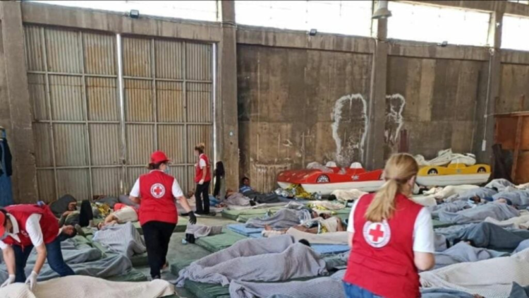 Έκθετοι κυβέρνηση,  λιμενικό και Frontex