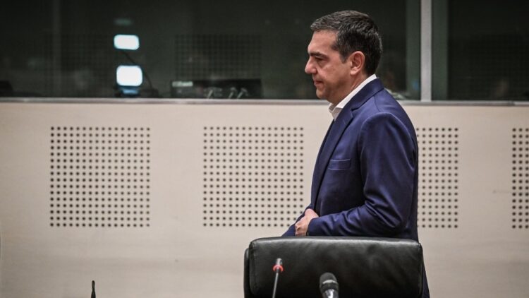 Τσίπρας: Παραιτείται από την ηγεσία, ζητάει «νέο ΣΥΡΙΖΑ»