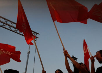 Ανατρεπτική ανασυγκρότηση  ή ήττα μέσω διαχείρισης