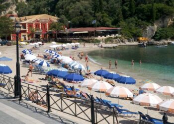 Η Αριστερή Παρέμβαση στην Ήπειρο καταδικάζει την επίθεση σε βάρος εργαζόμενου σε κεντρικό beach bar στη Πάργα