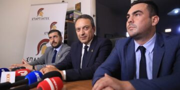 Ο Ιανός του συστήματος και η ενίσχυση των τεράτων