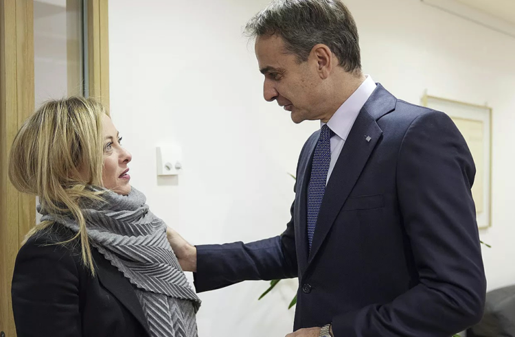 ΑΝΤΑΡΣΥΑ: Ανεπιθύμητη η φασίστρια Μελόνι! Ολοι/ες στο Σύνταγμα, Πέμπτη 31/8 7μμ Σύνταγμα