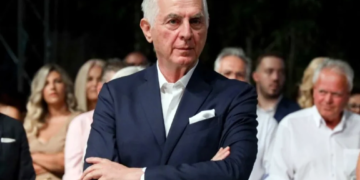 Περιστέρι:το απόλυτο παράδειγμα του εξευτελισμού των κοινοβουλευτικών δημοτικών παρατάξεων