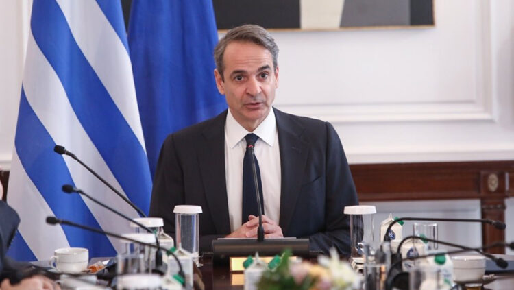 Βασιλιάς της στάχτης ο Μητσοτάκης