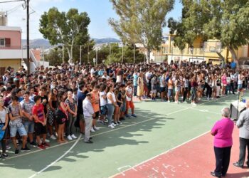 Αναπληρωτές δίχως τέλος, σταθερή ζωή και δικαιώματα