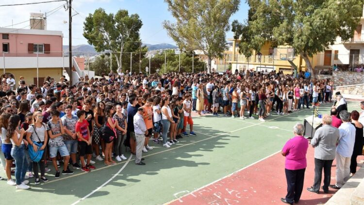 Αναπληρωτές δίχως τέλος, σταθερή ζωή και δικαιώματα