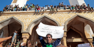 Λιβύη: Έγκλημα διαρκείας με θύμα τον λαό