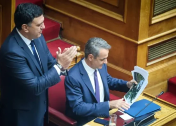 Κέρδη για λίγους στάχτες για πολλούς