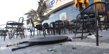 Οπαδικοί στρατοί: Νεκροί στην αρένα ακροδεξιάς και επιχειρηματικών συμφερόντων