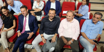 Διαδοχή ΣΥΡΙΖΑ: Μετεκλογικά αποκαΐδια  και ένας «μεσσίας» made in USA