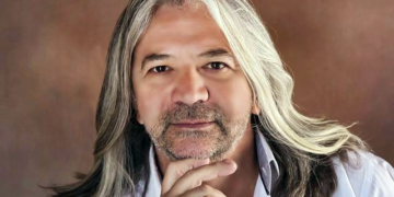 Αποχαιρετισμός στον Γιάννη Θάνη στην πολιτική κηδεία του την Κυριακή 24 Σεπτέμβρη