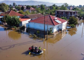 Η κακοκαιρία «επιτελικό κράτος» έπνιξε Μαγνησία και Θεσσαλία