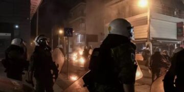 νΚΑ: Κάτω τα χέρια από τη νεολαία! Να πληρώσουν οι φυσικοί αυτουργοί της επίθεσης στη 16χρονη