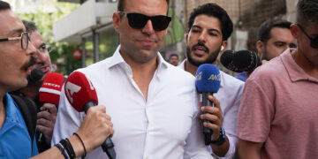 Τα «βοθροκάναλα» εδραιώνουν την κυριαρχία Κασσελάκη εντός ΣΥΡΙΖΑ