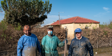 Θεσσαλία: Φάρος αλληλεγγύης σε βάλτο εγκατάλειψης και αδιαφορίας (φωτογραφίες)