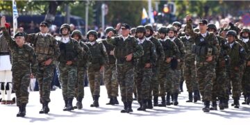 Να μπει επιτέλους ένα τέλος στις παρελάσεις!