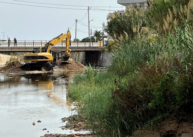 Έξω οι μπουλντόζες από το Μεγάλο Ρέμα Ραφήνας! Συγκέντρωση την Πέμπτη 7.45 π.μ