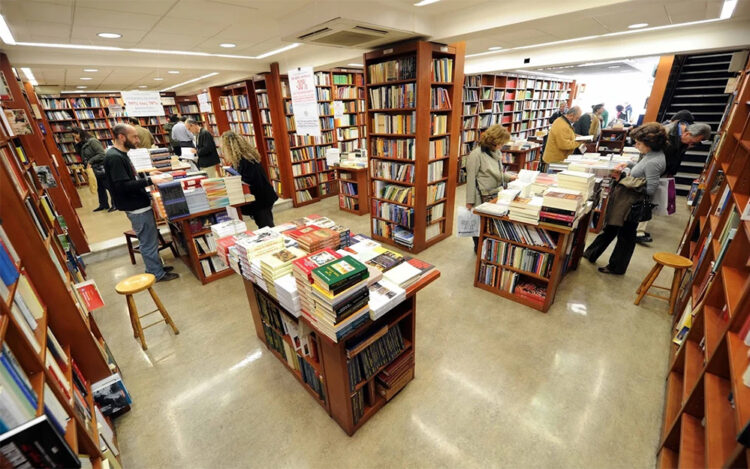 Βιβλιοπωλείο Πολιτεία: Μάχη για Συλλογική Σύμβαση Εργασίας