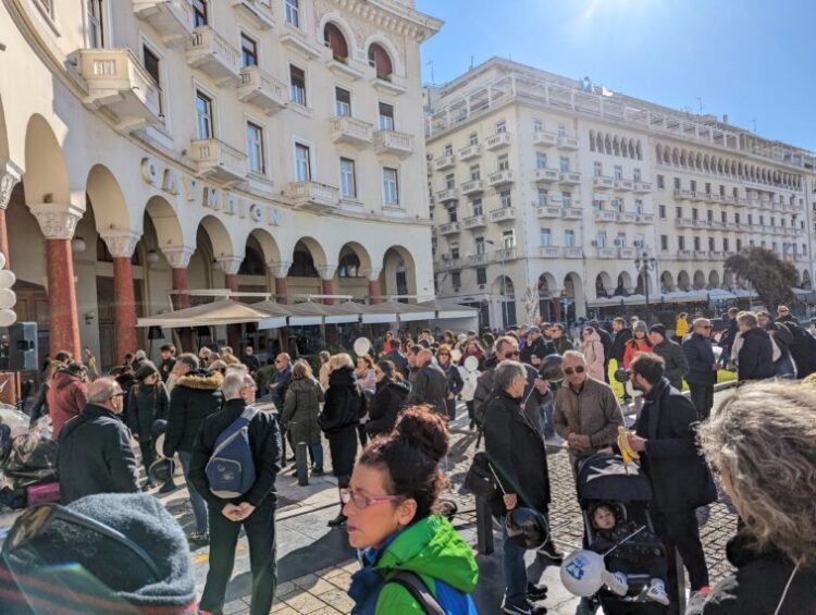 19/11 Παγκόσμια Ημέρα Μνήμης θυμάτων τροχαίων συγκρούσεων – Όχι στη συγκάλυψη του εγκλήματος στα Τέμπη