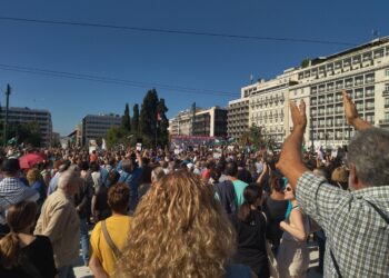 Με μεγάλη συμμετοχή το συλλαλητήριο και η συναυλία στο Σύνταγμα για την Παλαιστίνη