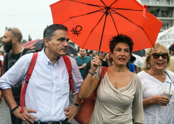 ΣΥΡΙΖΑ: Αποχαιρέτα την… «Ομπρέλα» που χάνεις!