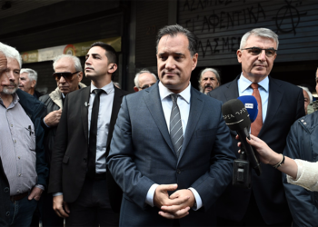 Το σύμπαν των επιτελικών