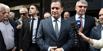 Το σύμπαν των επιτελικών