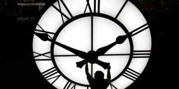 Η πολλή δουλειά τρώει τον εργάτη