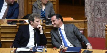 Μίνι ανασχηματισμός: Χρυσοχοΐδης-Γεωργιάδης επιστρέφουν στα «πόστα του εγκλήματος»