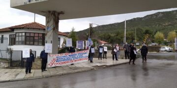 Οι αναγκαστικές εντολές για υπερεφημέρευση δολοφονούν ασθενείς και γιατρούς