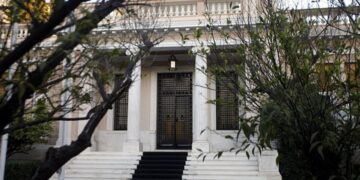 Αυτά δεν λένε τα ΜΜΕ, γι’ αυτό δεν… τα λένε στα ΜΜΕ