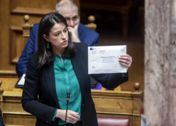 Επιστολική ψήφος: Η συναίνεση «άργησε μια μέρα»  για ΝΔ, ΣΥΡΙΖΑ και ΠΑΣΟΚ