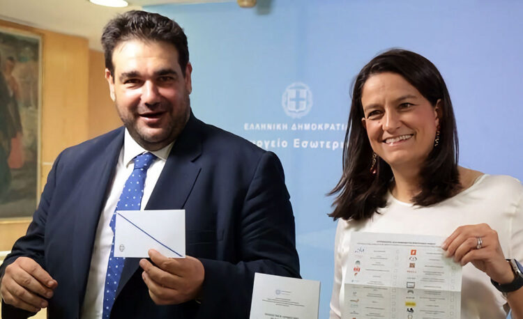 Επιστολική εκλογική βία και νοθεία