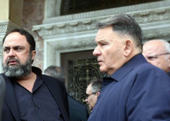 Επιχειρηματικός πόλεμος με θύματα  τους φιλάθλους