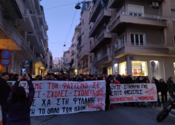 Δυναμική αντιφασιστική κινητοποίηση ακύρωσε τη φιέστα μίσους των νεοναζί (βίντεο)