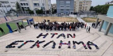 Ένας χρόνος από το έγκλημα στα Τέμπη: Προδιαγεγραμμένο «θέατρο» συγκάλυψης στην εξεταστική