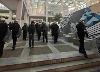Κατάφωρη επίθεση της κυβέρνησης στο αγωνιζόμενο φοιτητικό κίνημα