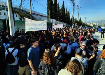 Βούλιαξε η Αθήνα: Συγκλονιστική πανεκπαιδευτική διαδήλωση ενάντια στα ιδιωτικά ΑΕΙ (βίντεο)