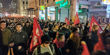 Απλώνεται ο ιστός της «σταθερότητας» στη δυστοπία, πού είναι η Αριστερά;