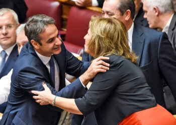 Το (μισό) ΠΑΣΟΚ στην κυβέρνηση, το ΛΑΟΣ στην εξουσία