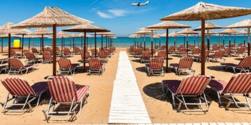 Αιγιαλός: Νομοσχέδιο καταπάτησης κάθε παραλίας