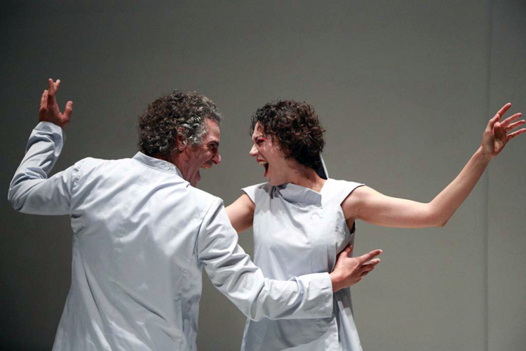 «Ο Γλάρος» στο θέατρο Άττις: Μια σύγχρονη ματιά  σε ένα διαχρονικό έργο