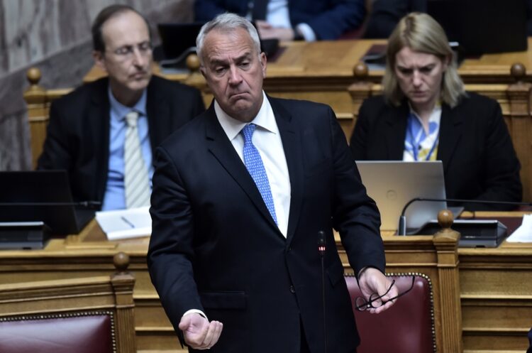 Πόρισμα ΝΔ: Η Βουλή «αθώωσε» ξανά το σύστημα και τους υπουργούς του