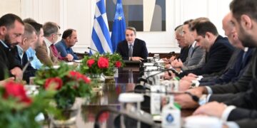 Αερολογίες Μητσοτάκη στη συνάντηση με τους Θεσσαλούς αγρότες