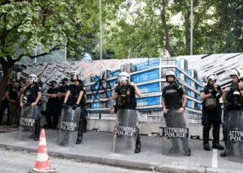 Κάτω τα χέρια από την Πλατεία Εξαρχείων! Κινητοποίηση Τετάρτη 27/3, 16:00, πλ. Κοτζιά