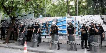 Κάτω τα χέρια από την Πλατεία Εξαρχείων! Κινητοποίηση Τετάρτη 27/3, 16:00, πλ. Κοτζιά