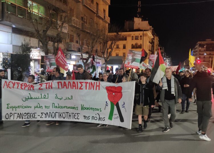 Μαζικές πορείες αλληλεγγύης στην Παλαιστίνη και κατά της πολεμικής εμπλοκής σε Θεσσαλονίκη και Πάτρα στις 21/3 (φωτογραφίες)