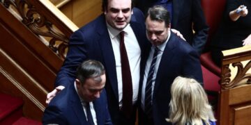 Ψηφίστηκε το νομοσχέδιο για ιδιωτικά ΑΕΙ από ΝΔ και πρώην «Σπαρτιάτη»