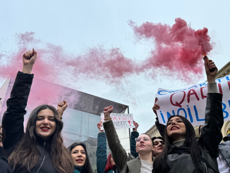 Καθήκον ο αγώνας για τα δικαιώματα των γυναικών